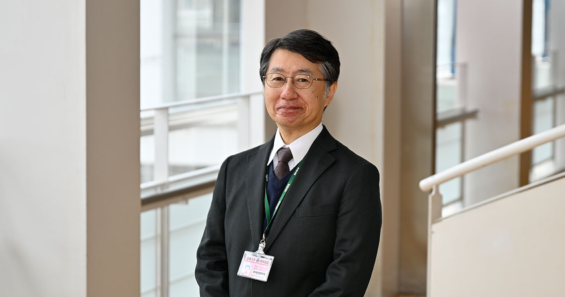 新井直人