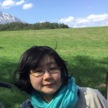 須賀 真以子