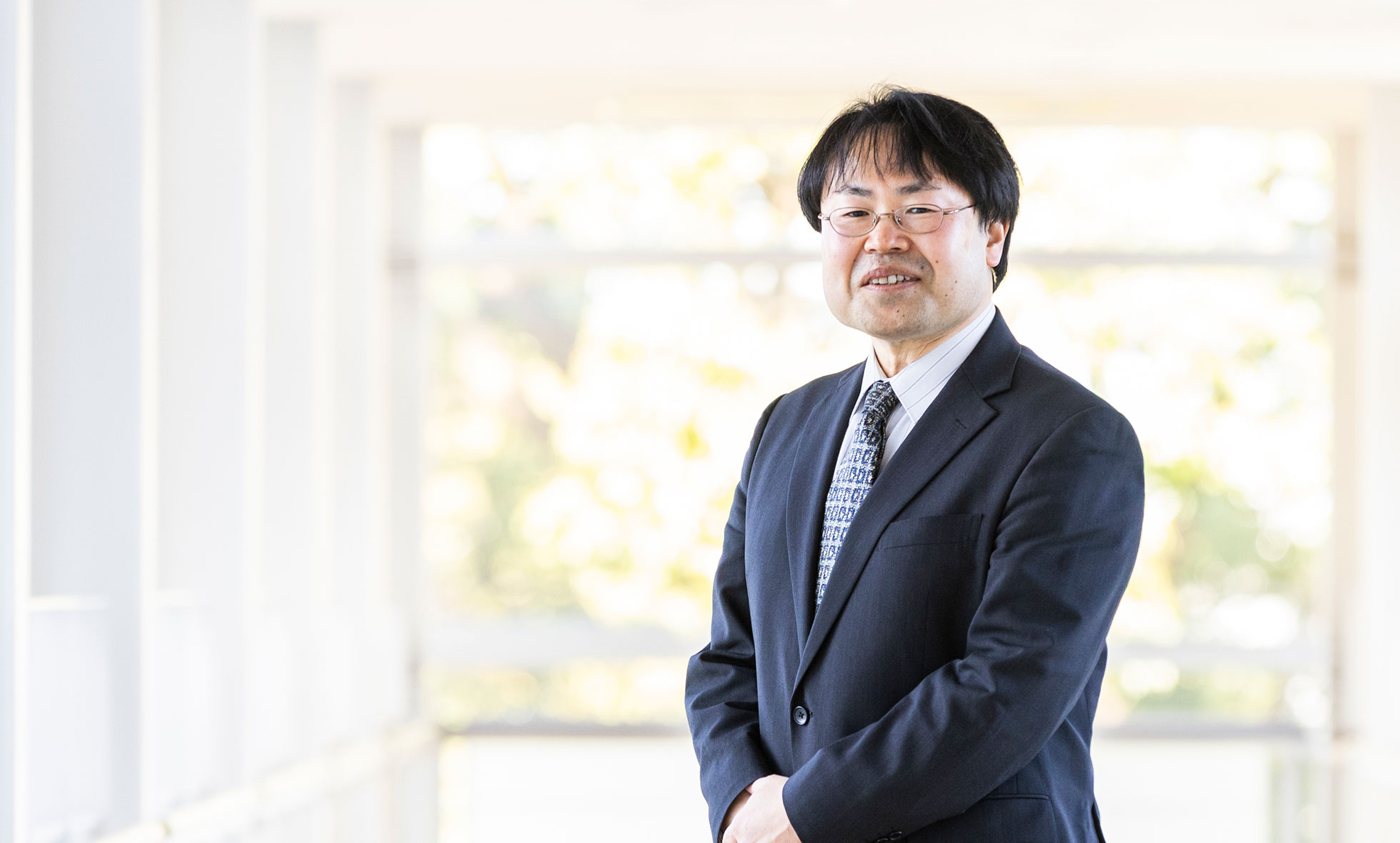 川井泰 教授