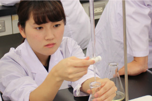 食酢中の酢酸の定量