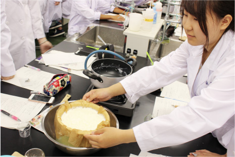 基礎食品製造実習1（乳）