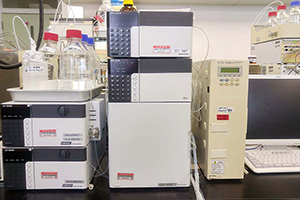 高速液体クロマトグラフシステム（HPLC）