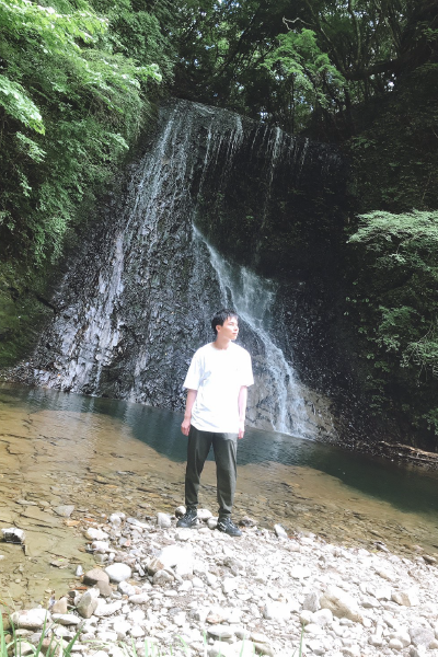 繁森 亮太