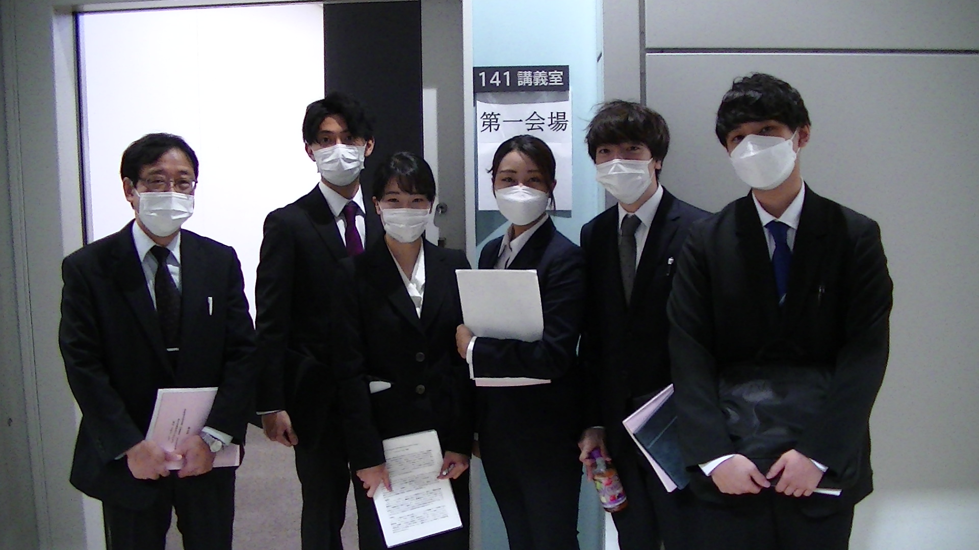 令和3年度卒業論文発表会がありました